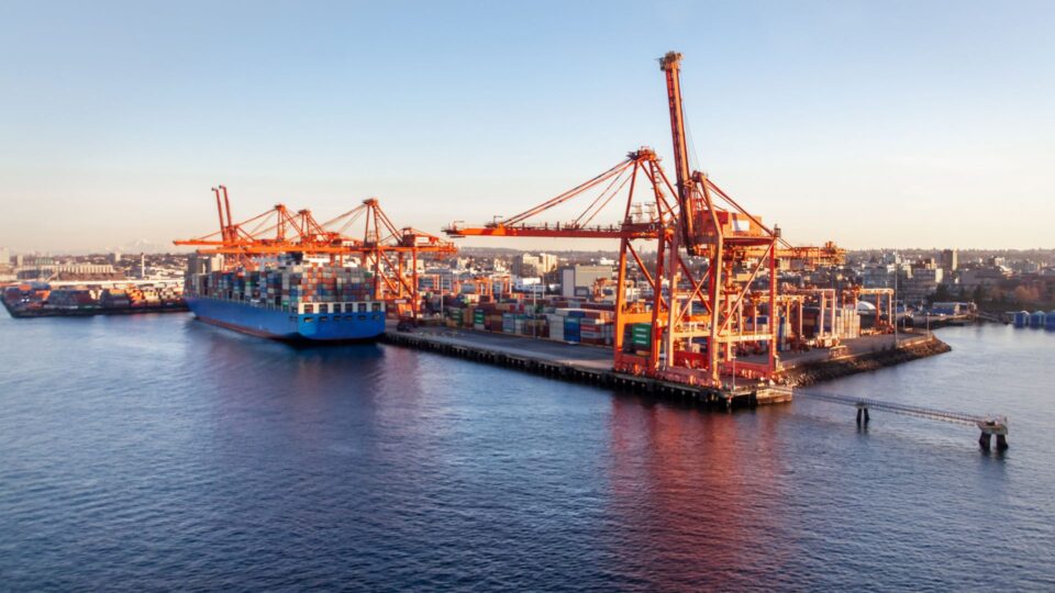 Hamn för båttransport.