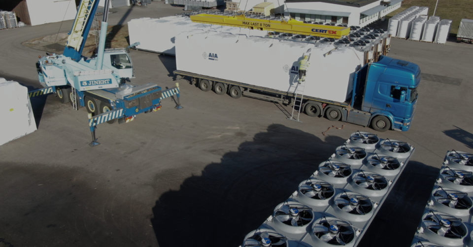 Lastbil som står redo för avfärd.